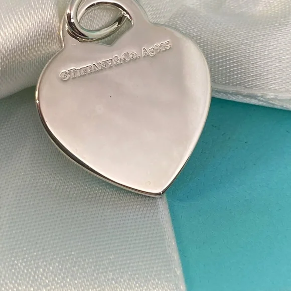 Tiffany & Co. RTT Enamel Splash Heart NWT 925 silver Tiffany Blue RETIRED - Picture 9 of 9